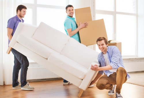 Local removal truck hire for flat and house moves in Ratcliff